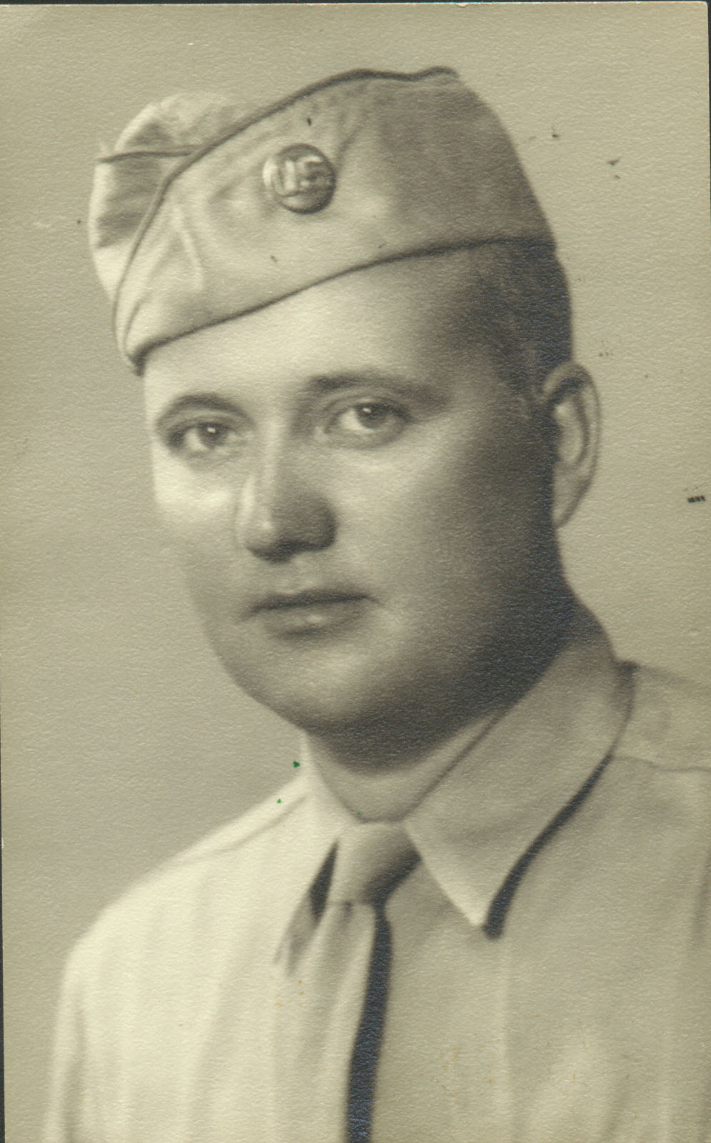 Frank Zaic in U.S. service uniform,1945 (Source #0018 History Program coll, NMAM Archives)
